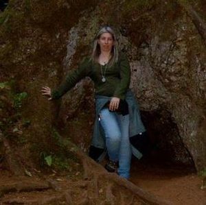 Meet your Posher, Dana